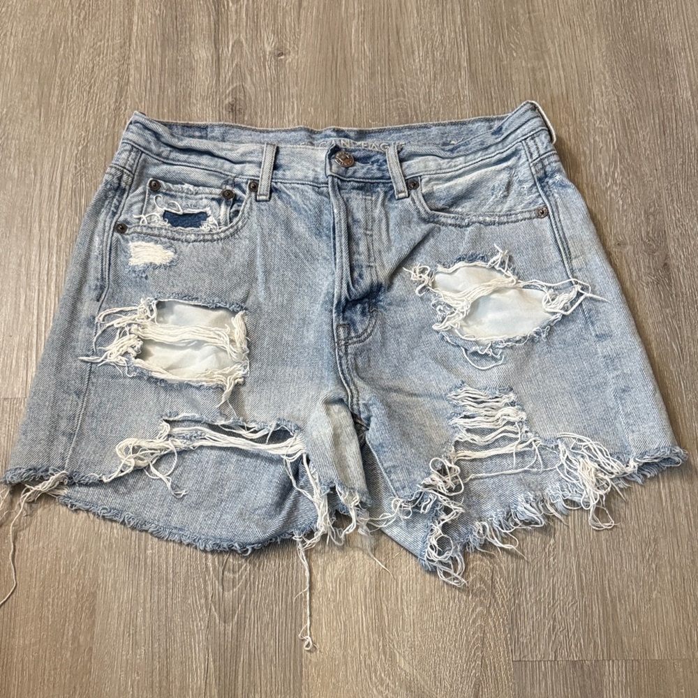 3” Inseam Light Wash Distressed Denim Shorts - Women